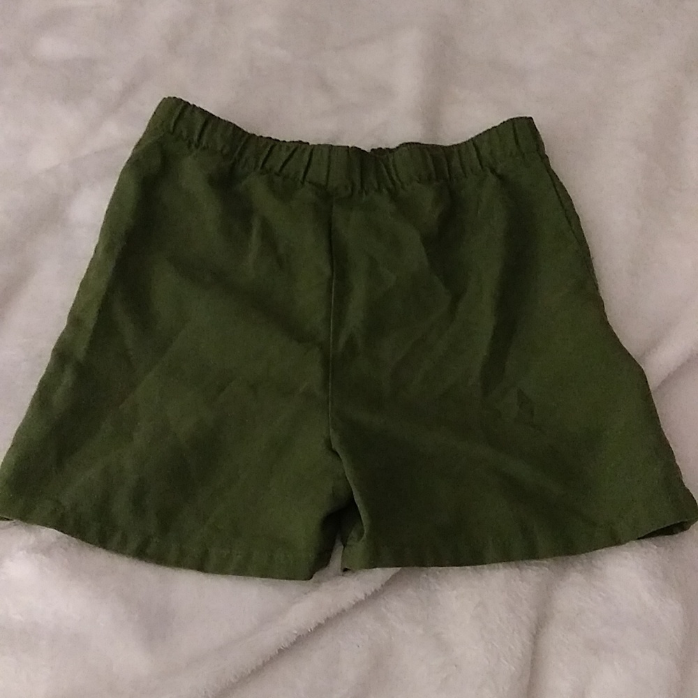 I am selling shorts for a 4-year-old boy, for school or to a Day Care.